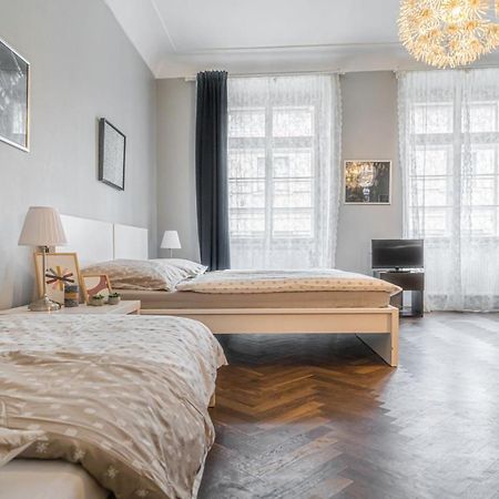 Apartamento Bright Studio Close To Charles Bridge And Prague Castle Exterior foto