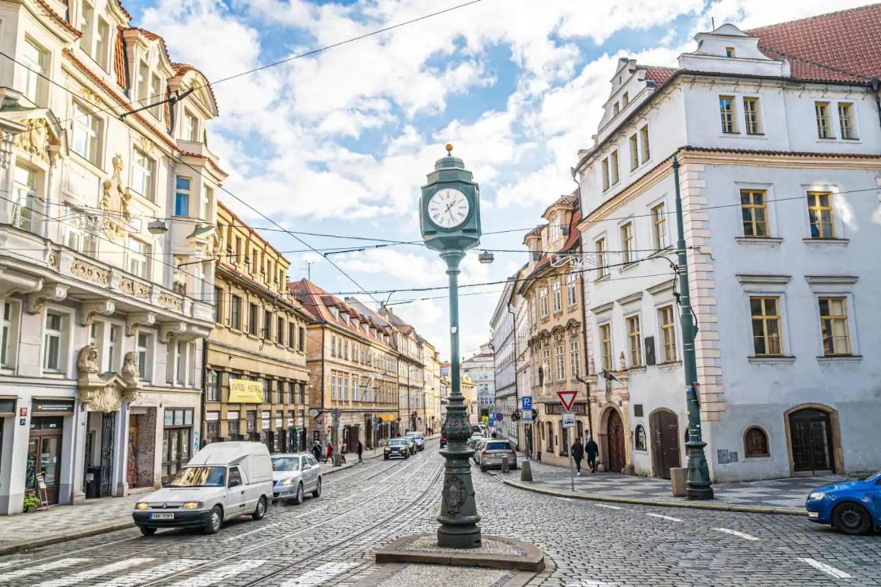 Apartamento Bright Studio Close To Charles Bridge And Prague Castle Exterior foto